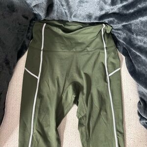 Free people movement size small green leggings